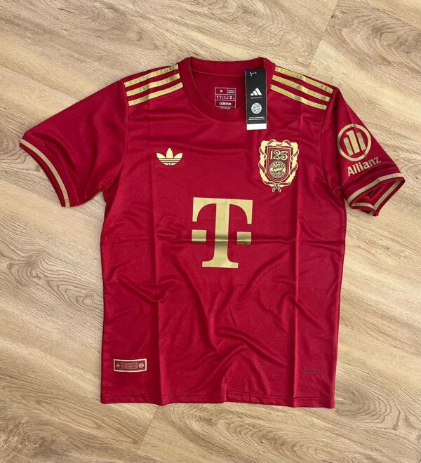Camisa Bayern de Munique Comemorativa 125 anos